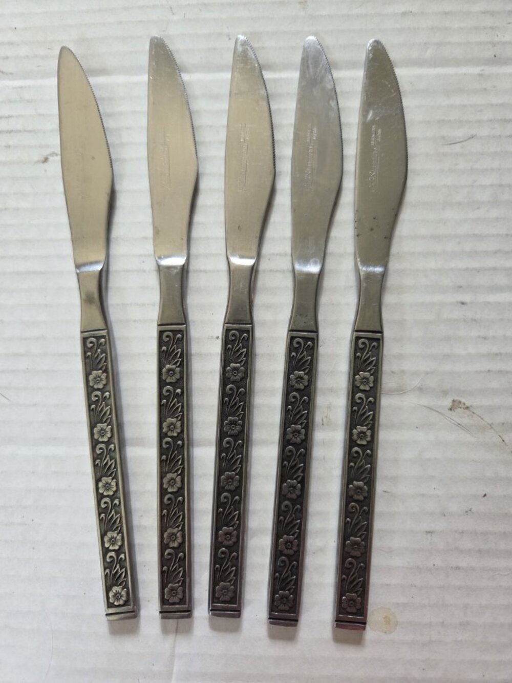 Gold Standard Night Blossom Dinner Knives Set of 5 Japan Flowers Knife